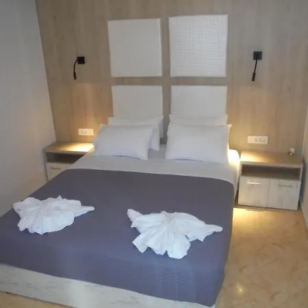 Apartment Ourania *