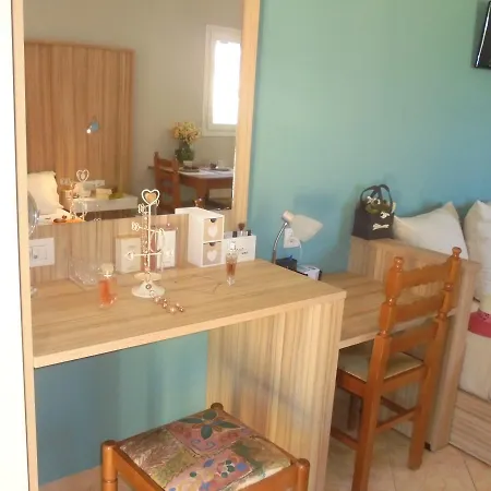 Ourania Apartment *