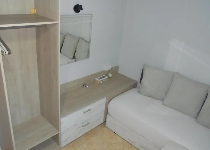 Ourania 아파트 사미