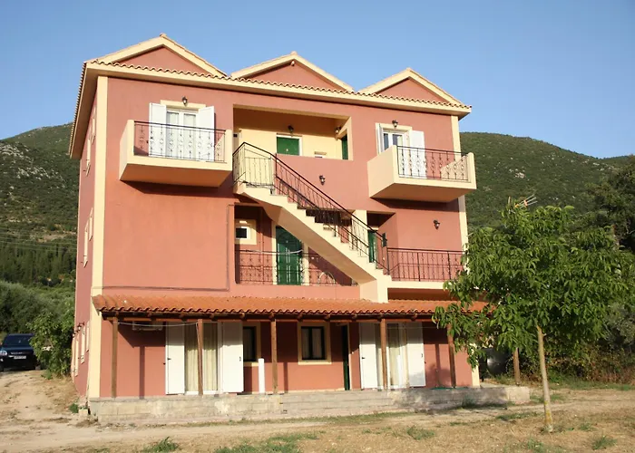 Ourania 아파트 사미